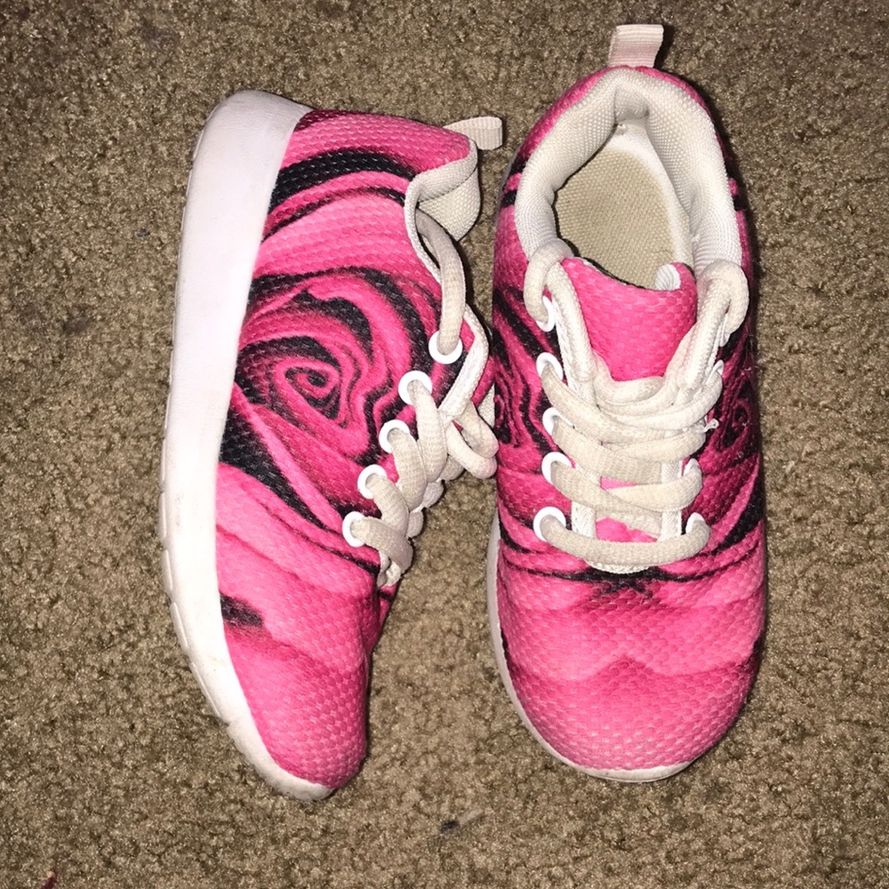 Rose print sneakers